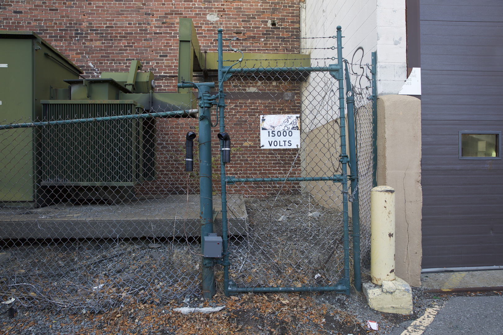 06 6557 Avenue de l'Esplanade - Installation photo 2 - Sounding the City 001 - Montréal 2015-2016